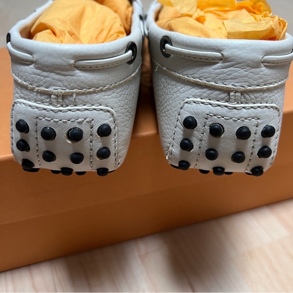 Tod’s Gommino textureed leather loafer - Picture 6 of 7